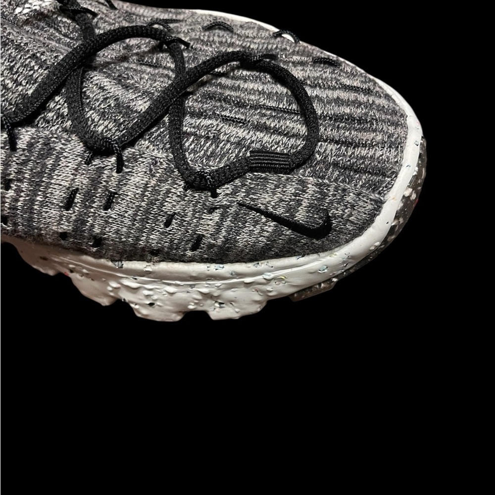 Nike Speckled Sole Space Hippie 04 Black and Iron Grey Athletic Shoes - Picture 3 of 5